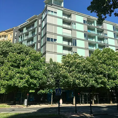 Amara Astoria-luxury Apartamento